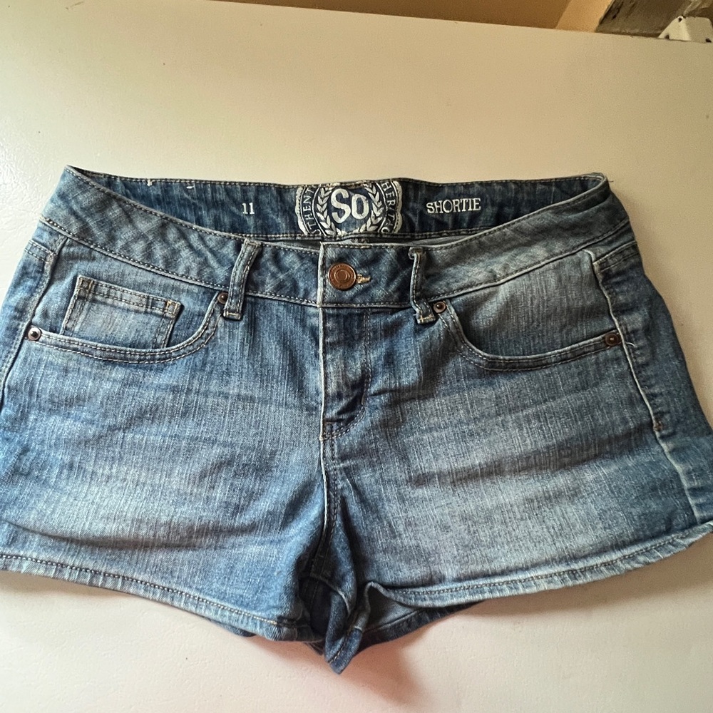 SO Jean shorts